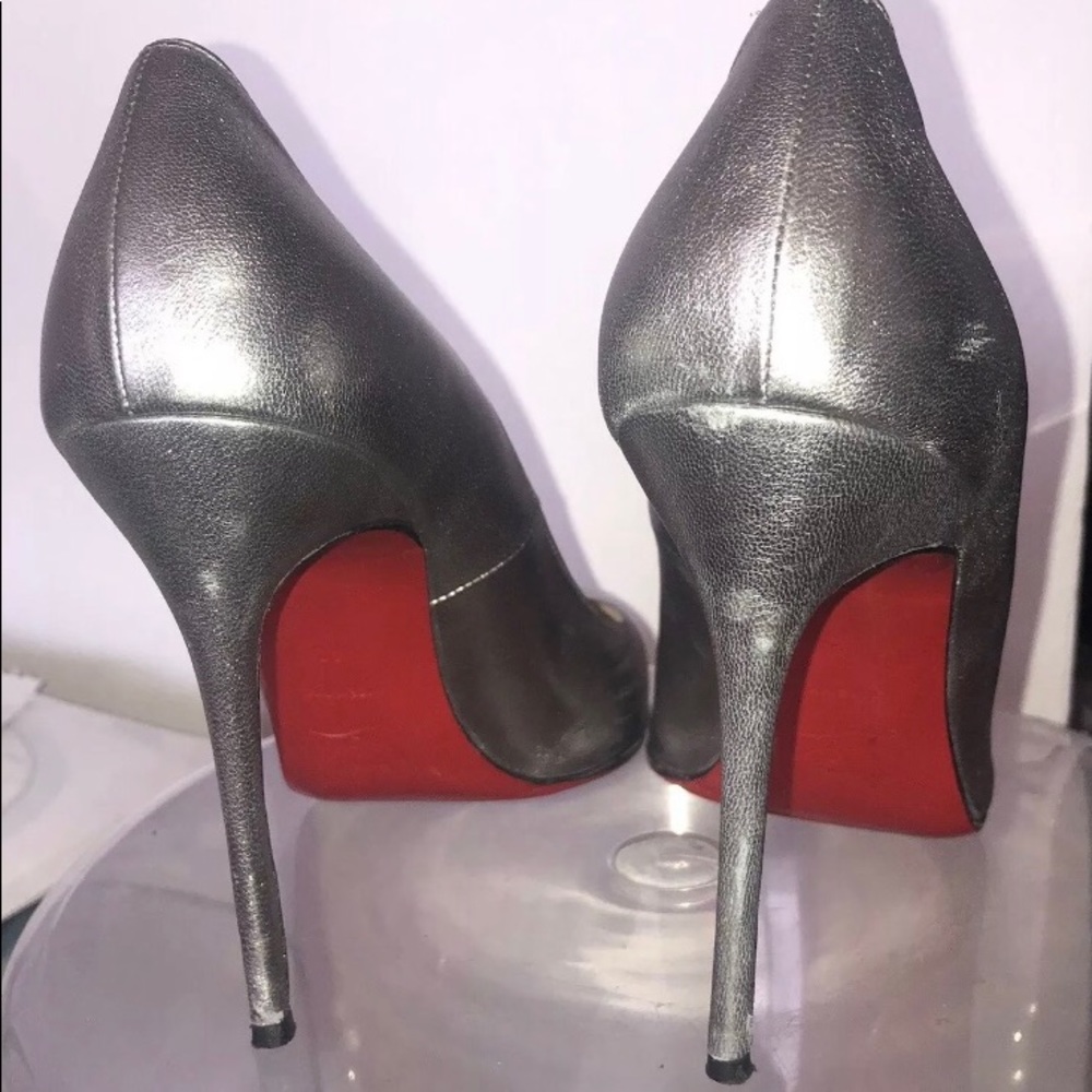 Christian Louboutin Silver Fifi Pumps 40 - Picture 2 of 12